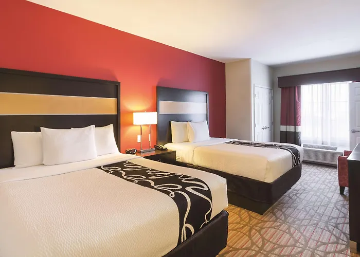 La Quinta By Wyndham Fargo-medical Center 3*