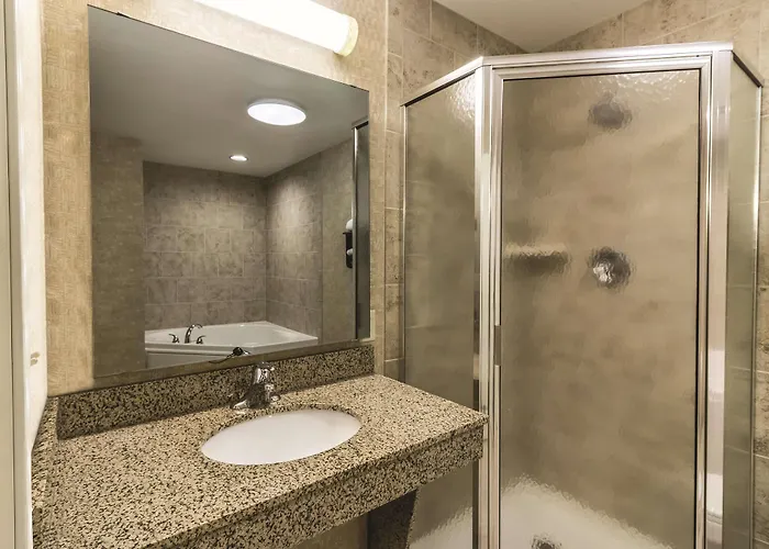 La Quinta By Wyndham Fargo-medical Center 3*