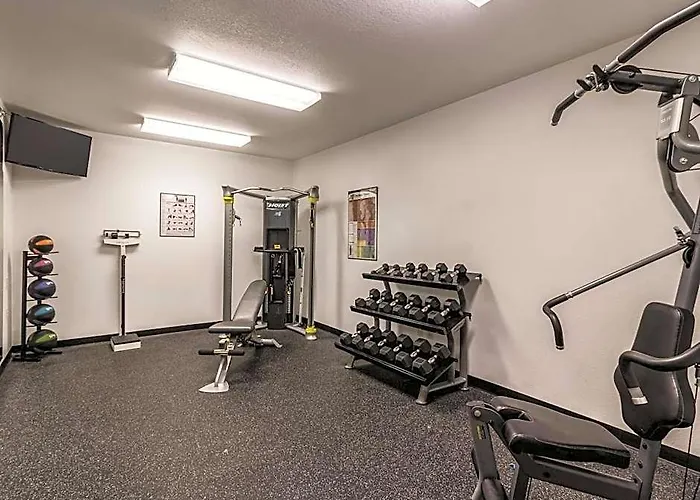 Hotel La Quinta By Wyndham Fargo-medical Center 3*