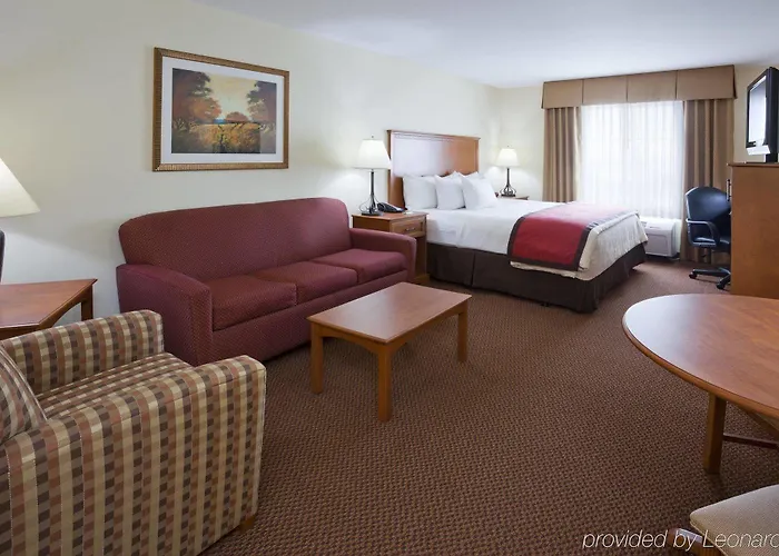 Hotel La Quinta By Wyndham Fargo-medical Center Fargo