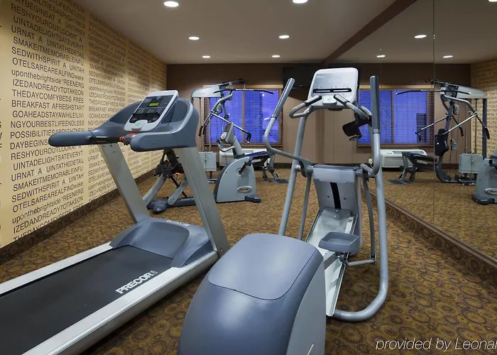 La Quinta By Wyndham Fargo-medical Center Hotel 3*