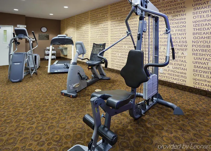 La Quinta By Wyndham Fargo-medical Center Hotel 3*